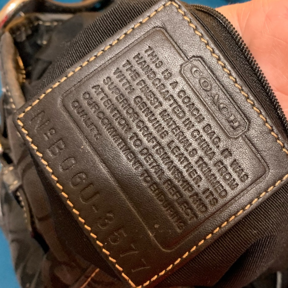 Coach Bag - Picture 3 of 4